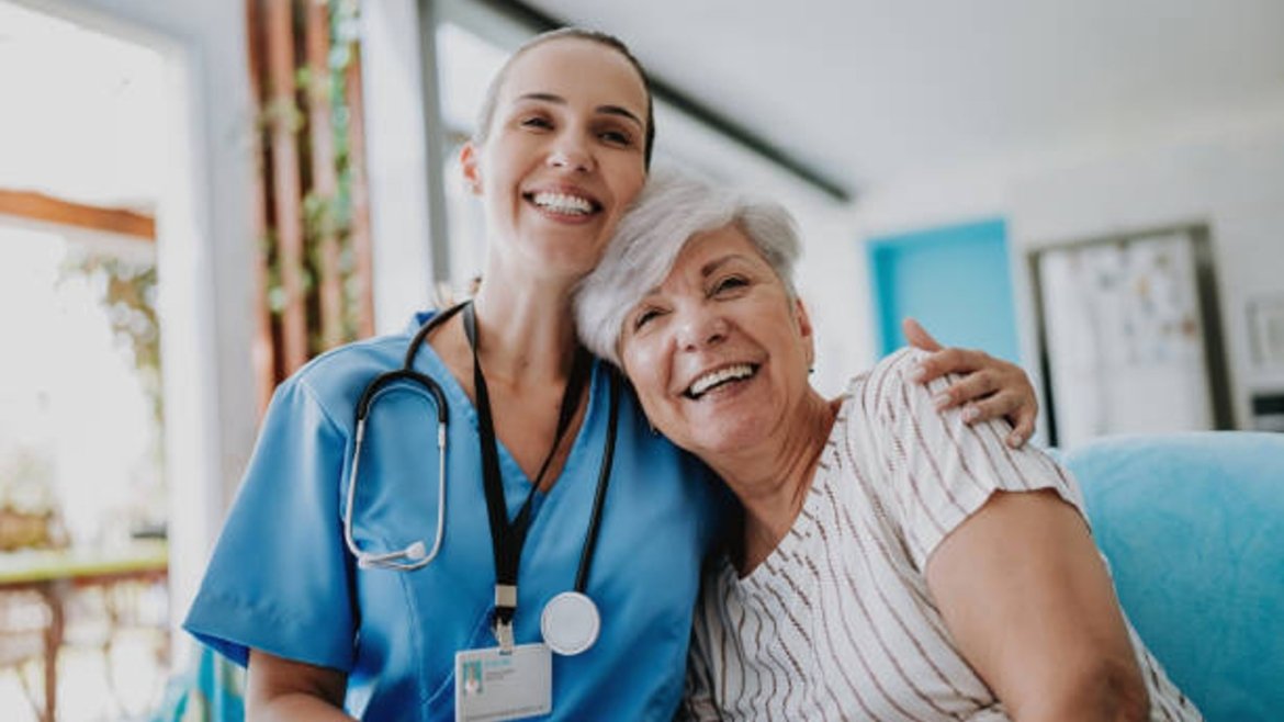What Home Health Care Services Include in a Nurse-Supervised Care Environment?