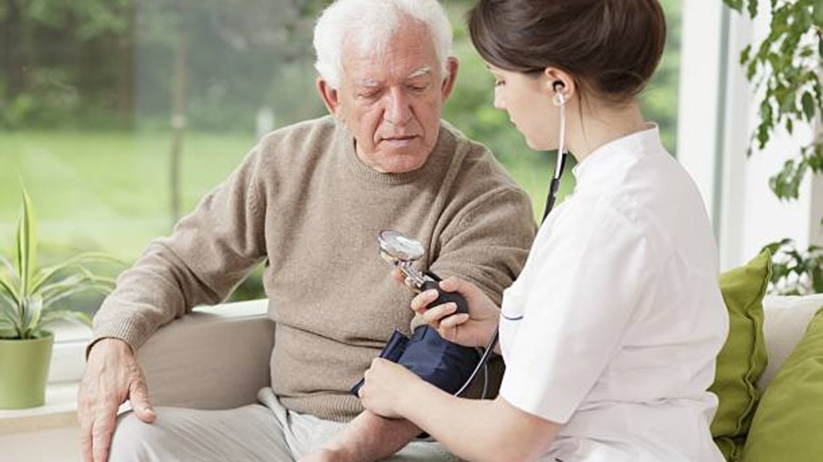 Personal Home Care Services vs. Residential Care: Which Fits Best?
